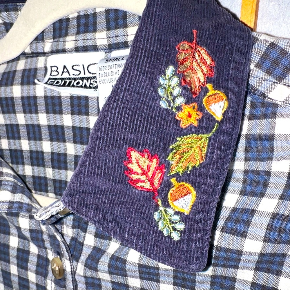 Vintage Basic Edition Blue White Fall Embroidery … - image 4